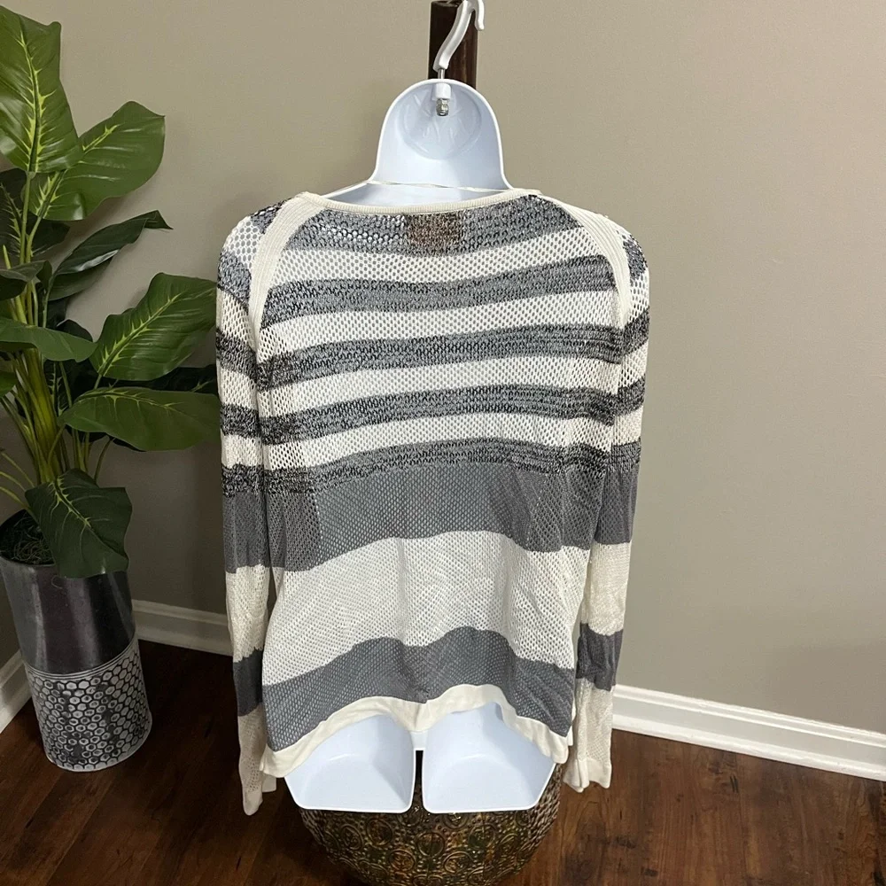 Skies Are Blue Striped Gray and white Sweater